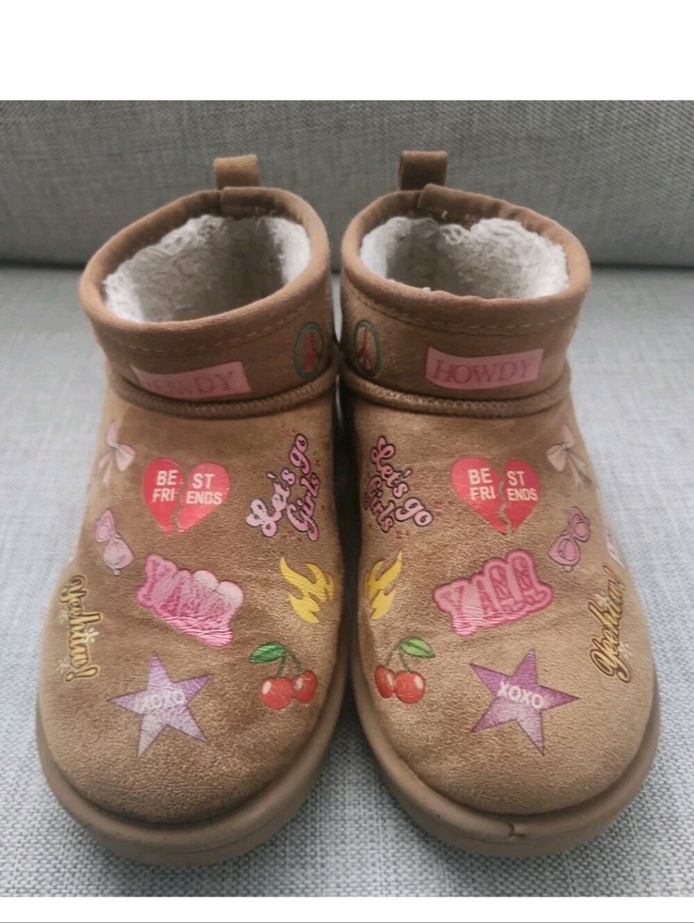 Sz 1 Steve Madden Ugg Boots Rainbow Kids Girls Cherries Fur Ankle Stickers Stara